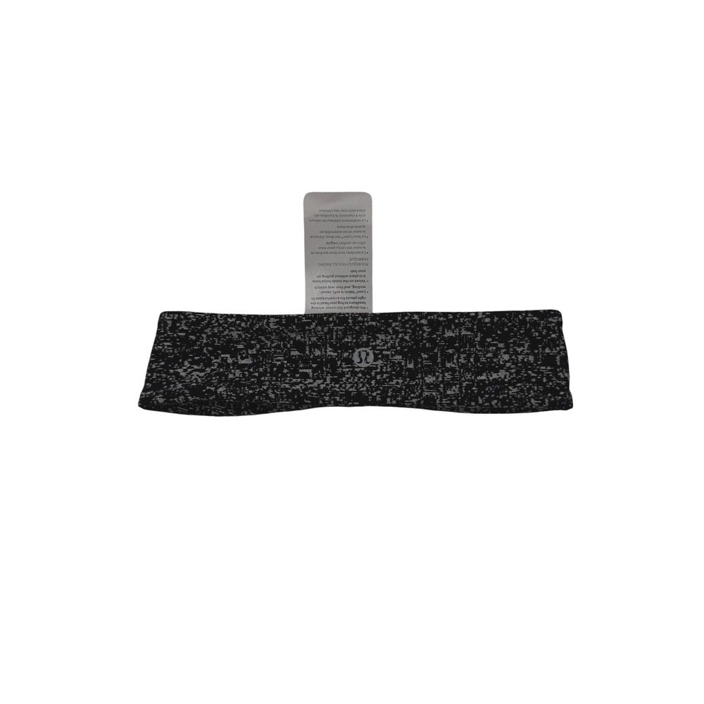 Lululemon Fly Away Tamer Headband II O/S Black White Static Luon NWT Non Slip